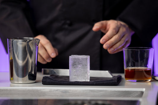 Hospitality Psychology and the Science of Guest Experience in Bars