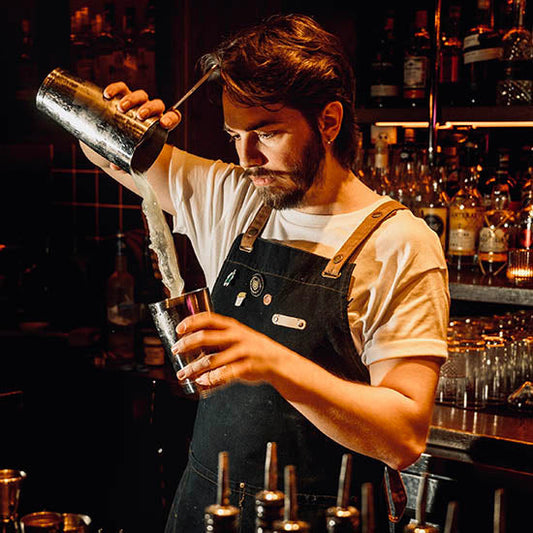 Why Every Bartender Should Work a Dive Bar at Least Once