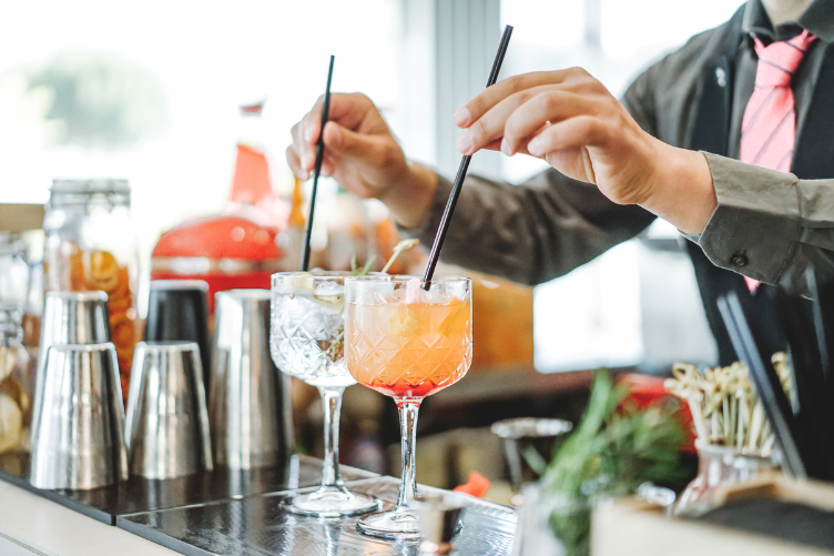 Top Tips For Planning A Cool Cocktail Menu For Your Event